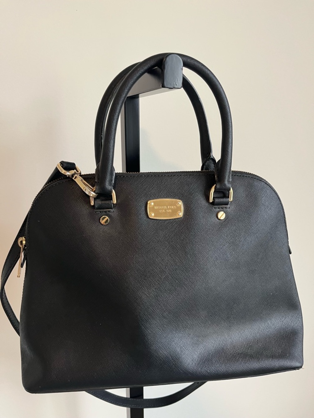 Michael Kors Black Saffiano Leather Satchel Medium Dome Bag Gold Hardware - Picture 2 of 16